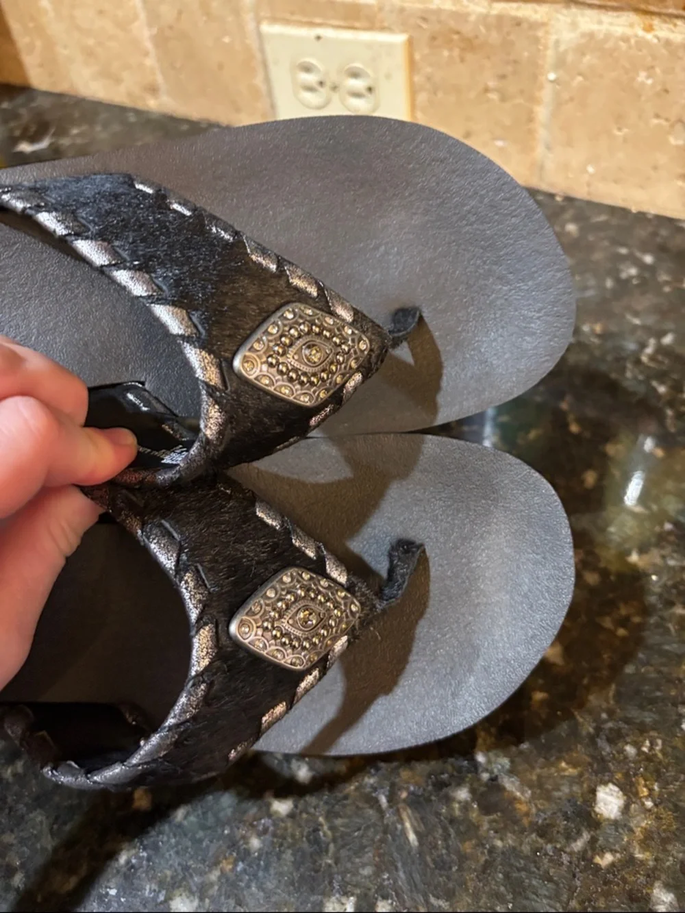 Yellow Box Pearce Sandals! Women’s 7.5 - Picture 6 of 6